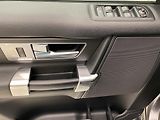 Land Rover Discovery 3.0 TDV6 S AWD AUT REZERVACE - náhled 31