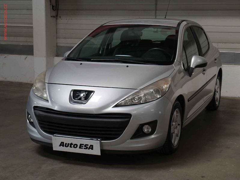 Peugeot 207 (2010) 1.4 HDi, 2.maj, AC - fotka 3 z 16