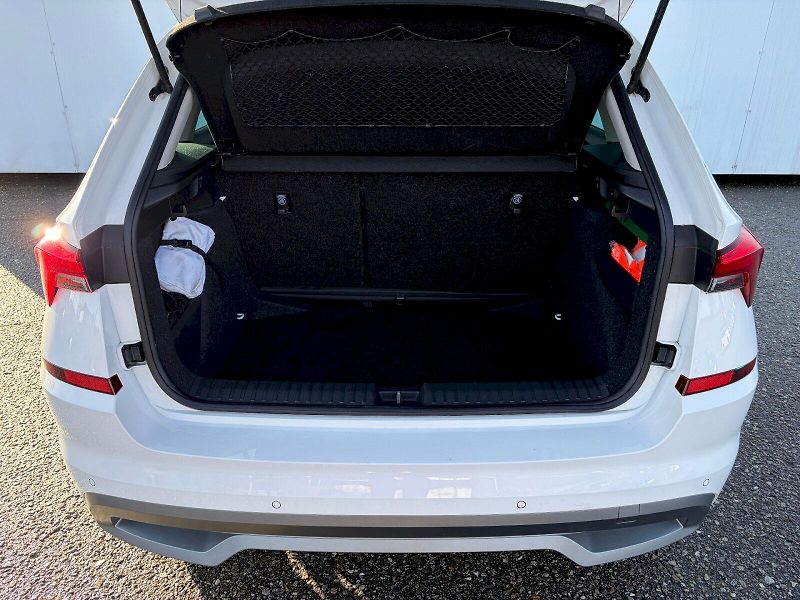 Škoda Kamiq (2023) 1.5 TSI / 110kW / STYLE - fotka 12 z 35