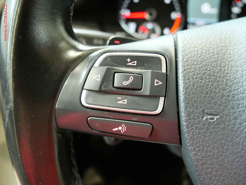 Volkswagen Passat CC (2013) 2.0TDi 4x4, 1.maj, DSG, kůže - fotka 16 z 24