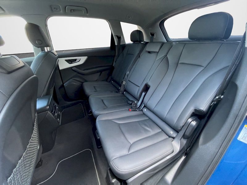 Audi Q7 (2024) 50 TDI 210 kW Quattro S-Line 7 - fotka 25 z 35