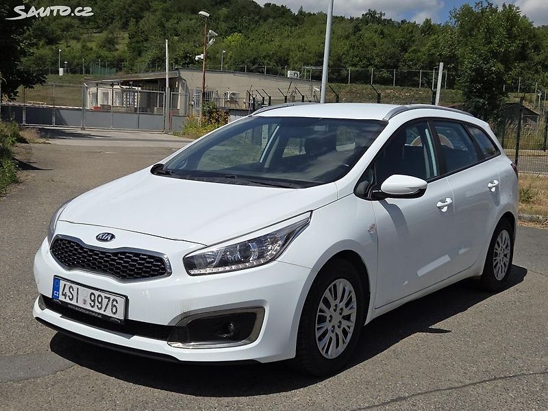 Kia Ceed (2018) na splátky všem od 10%akontace - fotka 1 z 14