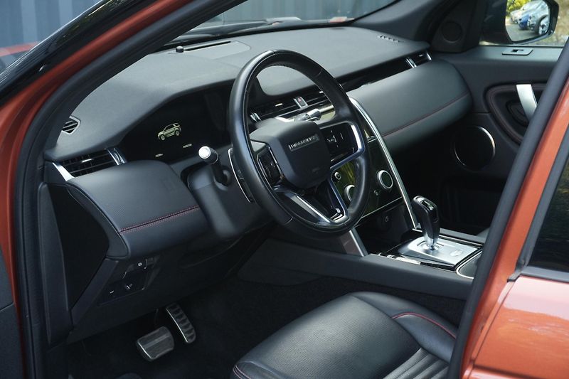 Land Rover Discovery Sport P200 R-Dynamic SE, DPH, Tažné - fotka 17 z 40