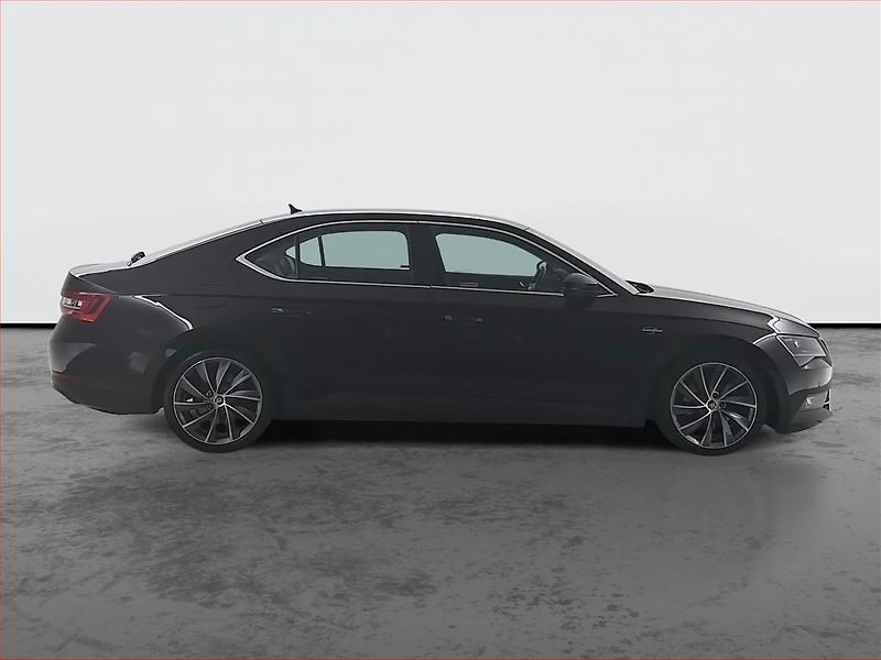 Škoda Superb (2015) Laurin&Klement 2.0 TDI - fotka 6 z 30