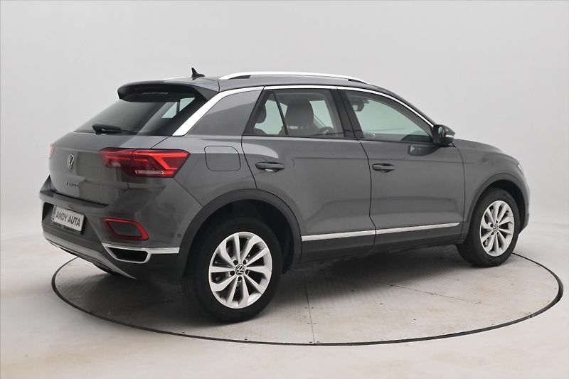 Volkswagen T-Roc 2,0 TDI 110kW DSG Style Záruka - fotka 5 z 31