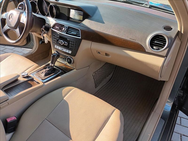 Mercedes-Benz Třídy C 2,1 200CDI,100KW,ELEGANCE, - fotka 23 z 42