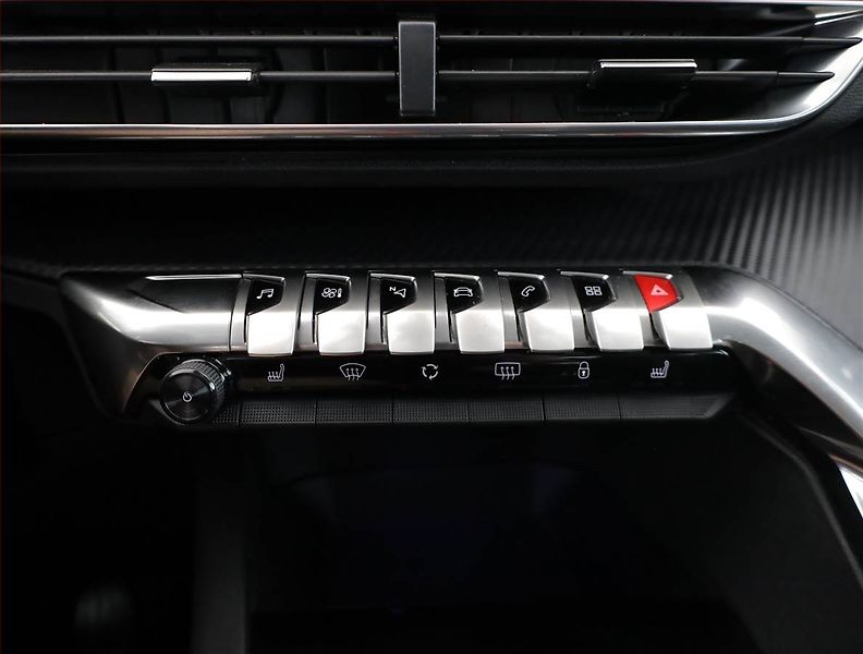 Peugeot 5008 (2021) 1.5 BlueHDi, 7 míst, ČR,1.maj - fotka 10 z 20