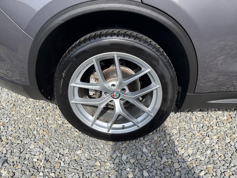 Alfa Romeo Stelvio 2.2JTDM Q4 4x4 210PS VELOCE 1A - fotka 54 z 167