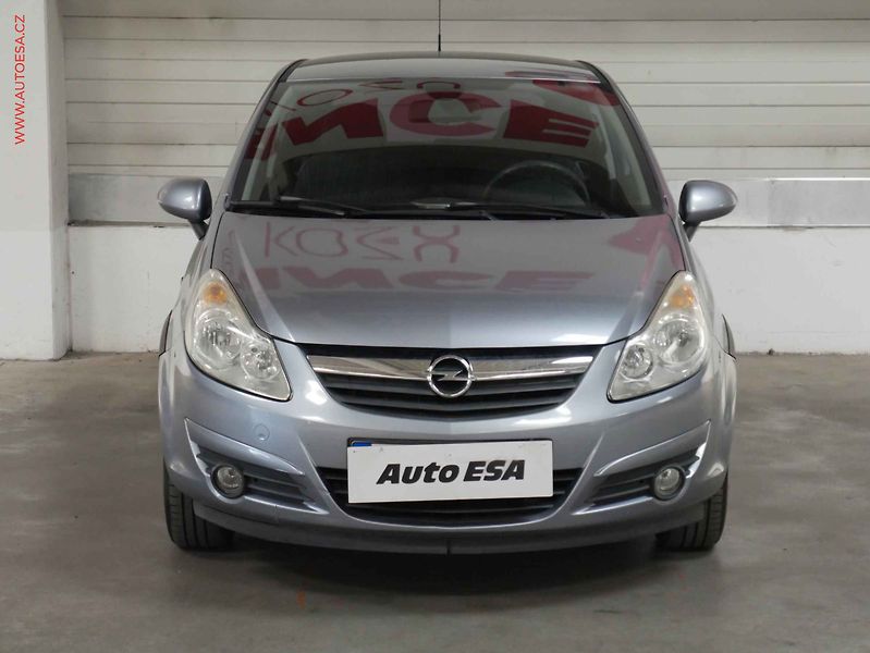 Opel Corsa (2009) 1.0i, AC - fotka 2 z 15