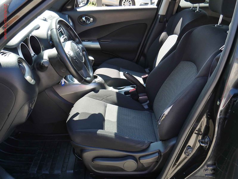 Nissan Juke (2015) 1.2i DiG-T, 2.maj,ČR, Acenta - fotka 9 z 16