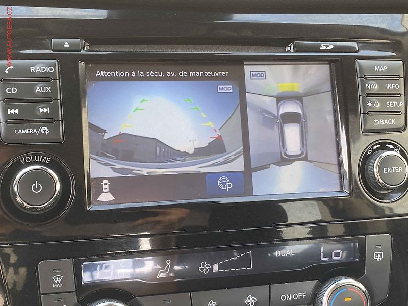 Nissan X-Trail (2018) 1.6 dCi, N-Connecta, panor - fotka 16 z 17