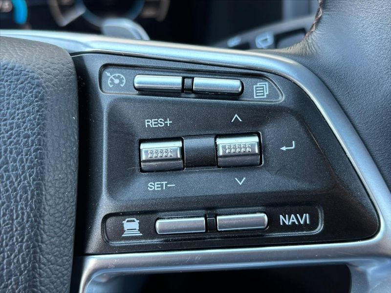 SsangYong Rexton 2,2 E-XDI  E-TRONIC G4 Premium - fotka 23 z 31