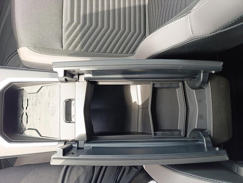 Jeep Compass (2026) First Edition e-Hybrid 145k - fotka 21 z 27