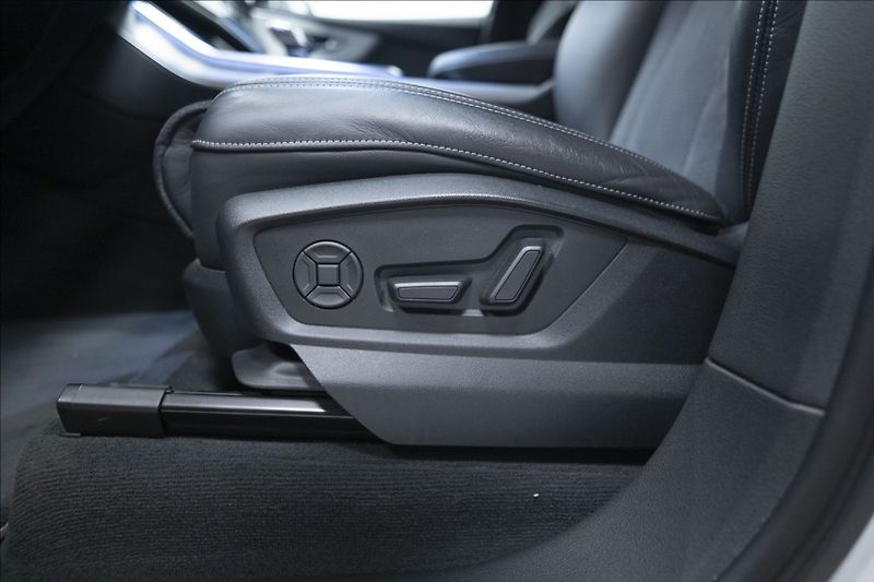 Audi Q7 3,0 TDI QUATTRO S-LINE ČR - fotka 19 z 45
