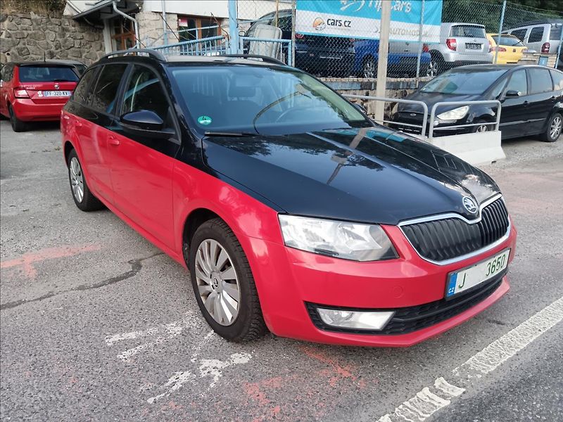 Škoda Octavia 2,0 TDi kombi  Ambition - fotka 15 z 20