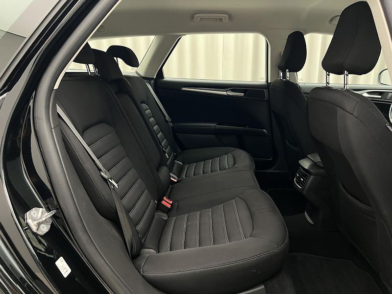 Ford Mondeo 2.0 TDCI TREND - fotka 19 z 39