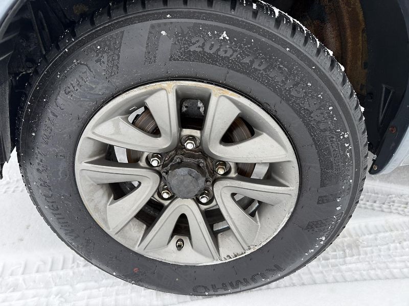 Suzuki Jimny 1,3i 4x4 TAŽNÉ - fotka 19 z 23