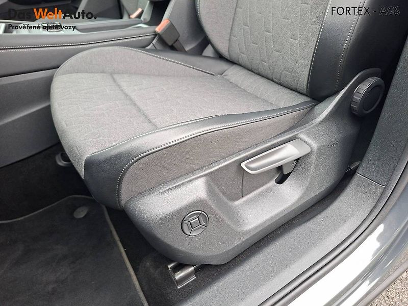 Volkswagen Tayron (2025) 2.0 TDI,142kW,DSG,4x4,Matrix,T - fotka 10 z 33