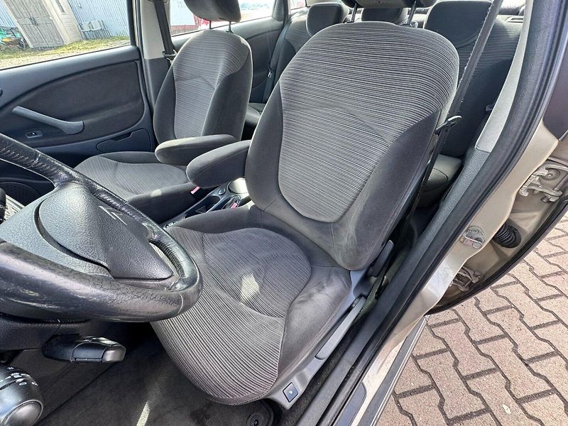 Citroën C5 (2008) AUTOMAT 2,0i 103 KW STK - fotka 18 z 48