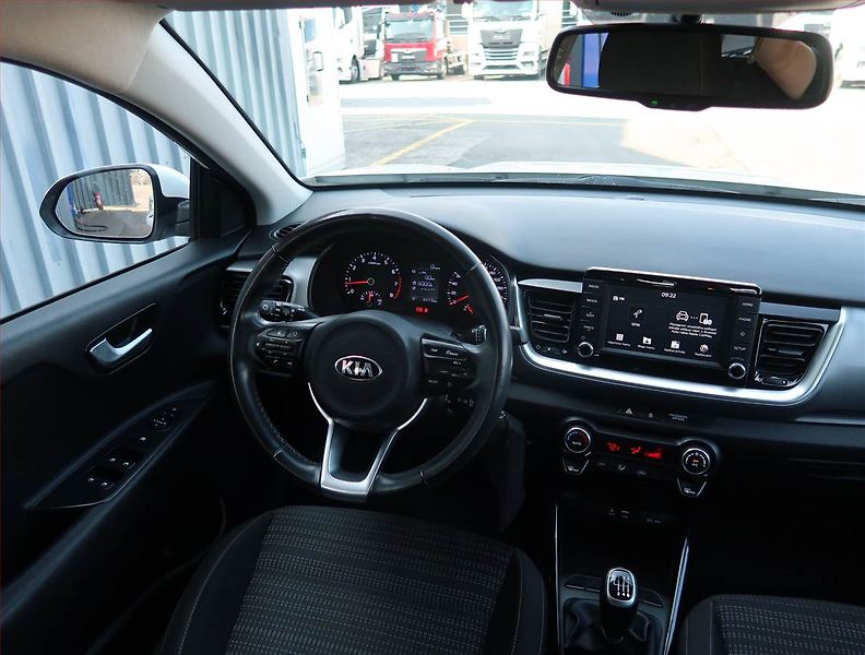 Kia Stonic (2018) 1.4 CVVT, Serv.kniha, Tempomat - fotka 7 z 20