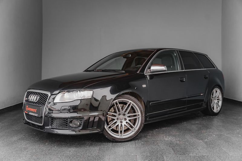Audi RS 4 (2007) Avant*4.2 V8*Quattro*R19 - fotka 1 z 18