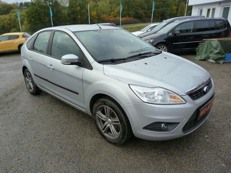 Ford Focus 1.6 16v - fotka 3 z 18