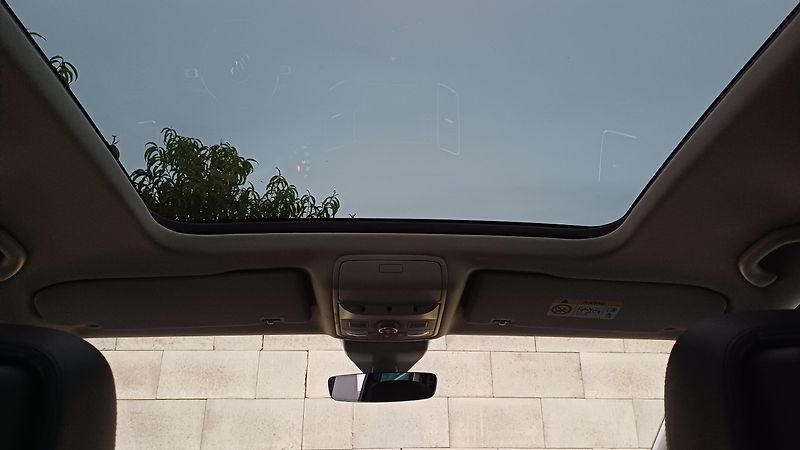 Volkswagen Sharan 130kW 7míst PANO WEBASTO 1.ČR - fotka 11 z 21