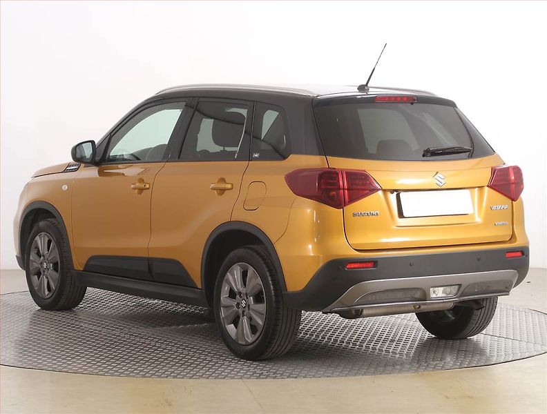 Suzuki Vitara (2019) 1.4 BoosterJet, 4X4, Automat - fotka 4 z 22