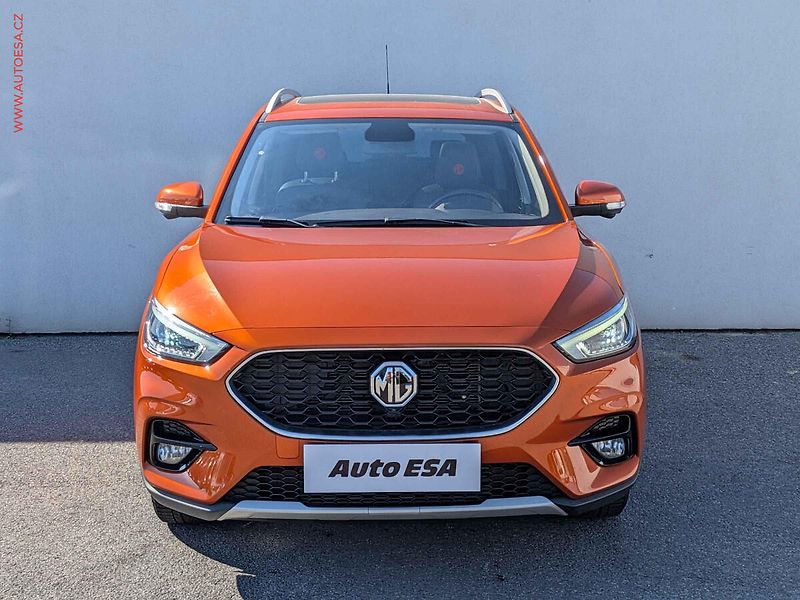 MG ZS (2024) 1.0TGi, 1.maj,ČR, AC, panor - fotka 2 z 17