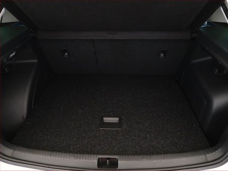 Škoda Rapid (2018) Spaceback 1.0 TSI, Tempomat - fotka 13 z 15