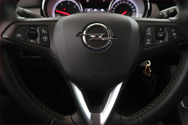 Opel Astra (2018) 1.6 CDTI, Serv.kniha, Tempomat - fotka 14 z 18