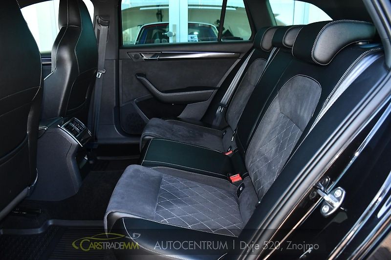 Škoda Superb 2,0TDI SPORTLINE DSG ČR 1.MAJ  - fotka 13 z 56