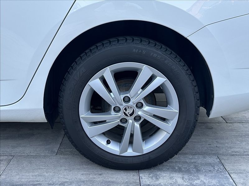 Škoda Fabia 1,0 TSI 95PS  Ambition Top - fotka 44 z 52