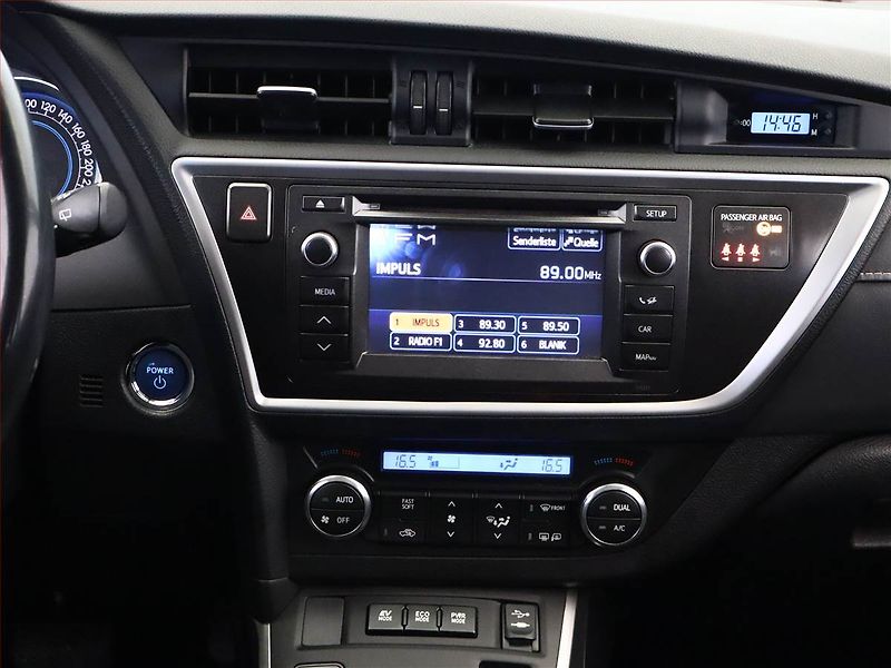 Toyota Auris (2013) Hybrid, Automat, Serv.kniha - fotka 10 z 21