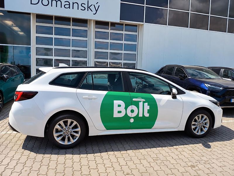 Toyota Corolla (2026) TS 1.8 FHEV COMFORT TECH BOLT - fotka 3 z 15