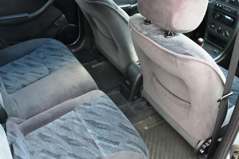 Citroën Xsara (2001) 1.4i VELICE ZACHOVALÝ STAV - fotka 11 z 19