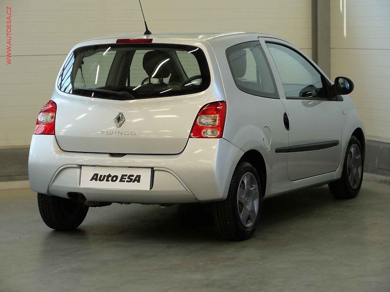 Renault Twingo (2010) 1.2i, 2.maj - fotka 4 z 17