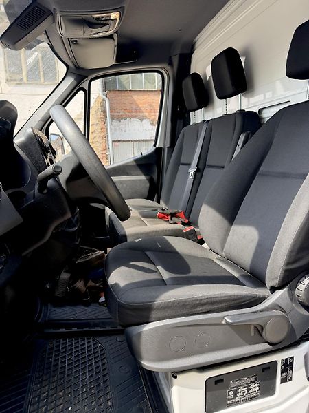 Mercedes-Benz Sprinter (2020) - fotka 2 z 4