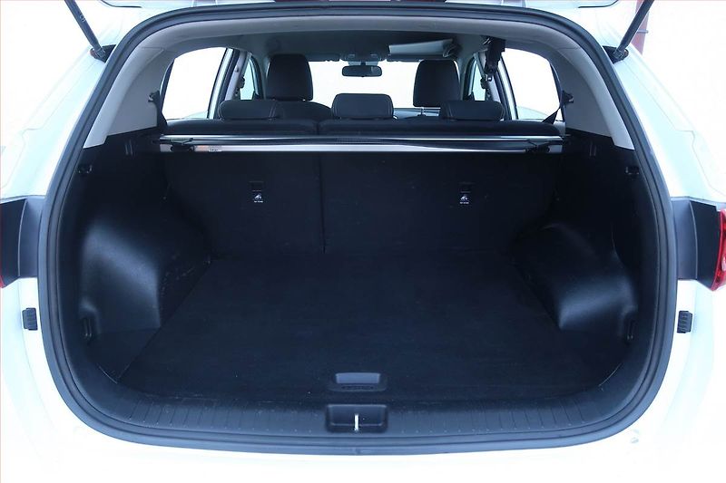 Kia Sportage (2021) 1.6 T-GDI, 4X4, Serv.kniha - fotka 14 z 20