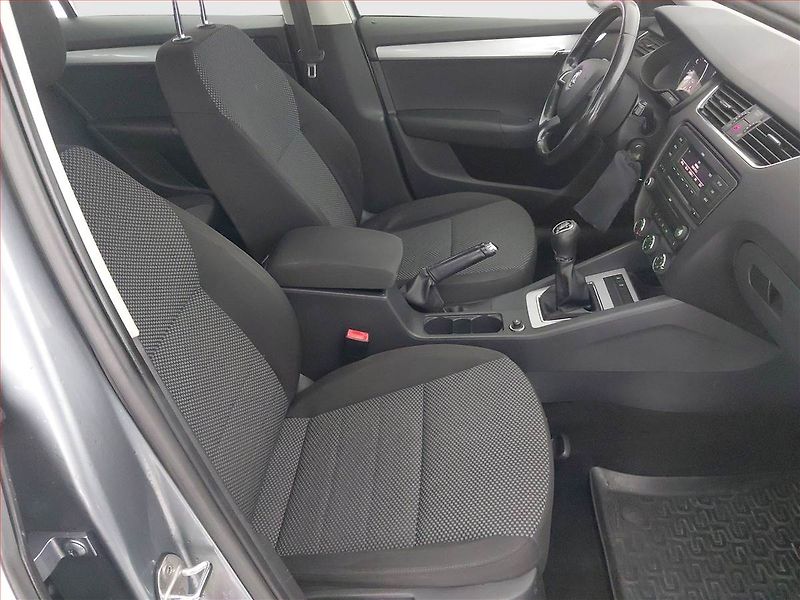 Škoda Octavia (2013) Ambition 1.2 TSI, Tempomat - fotka 9 z 16