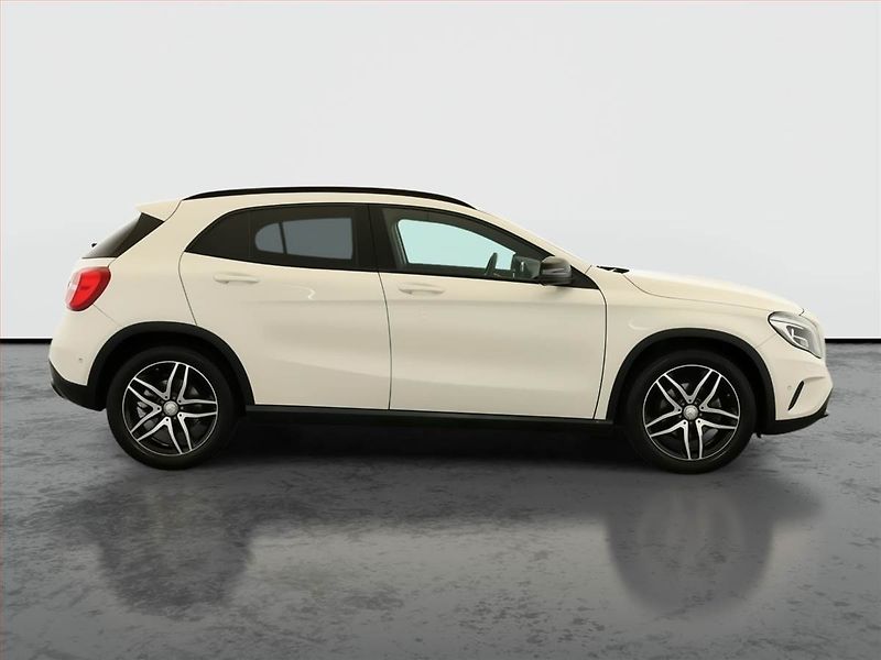 Mercedes-Benz GLA (2014) 200 CDI, 4X4, Automat - fotka 6 z 20