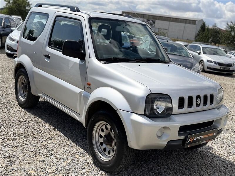 Suzuki Jimny 1,3 VVT 4X4 TAŽNÉ +SADA KOL - fotka 3 z 18