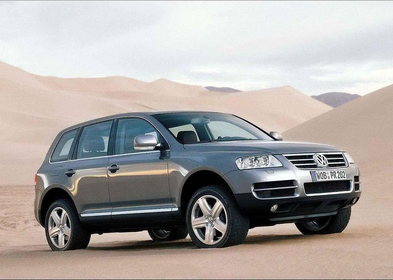 Kdo by tušil, že v bazaru narazíte i na VW Touareg spalující LPG?