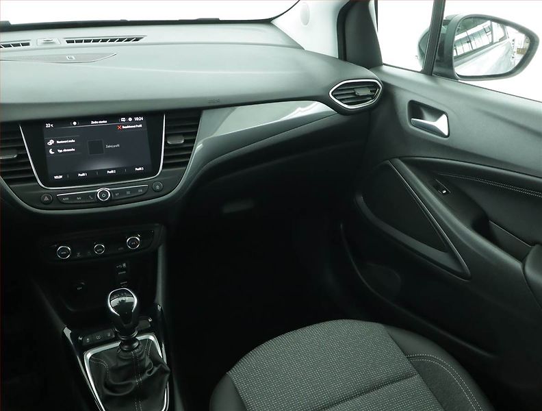 Opel Crossland X (2023) 1.2 Turbo, Serv.kniha, Kůže - fotka 8 z 19