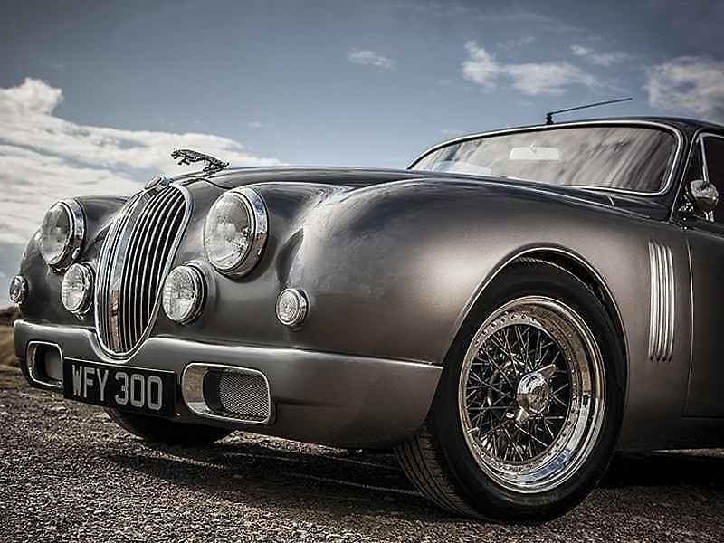 Jaguar Mark 2 designera Iana Calluma.