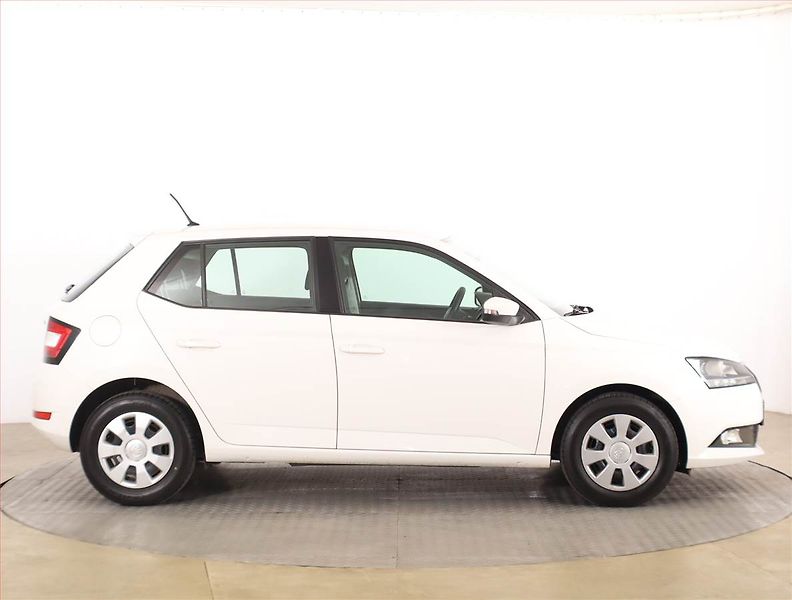 Škoda Fabia (2019) Ambition 1.0, Serv.kniha - fotka 6 z 13