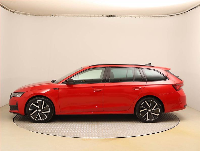 Škoda Octavia (2024) 1.5 TSI, Sportline - fotka 3 z 26