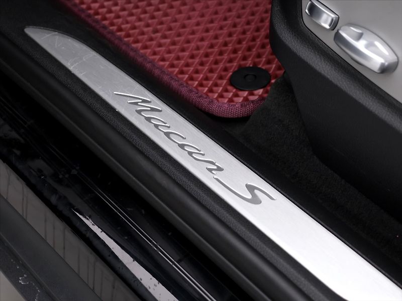 Porsche Macan 3.0 S V6 190kW AUT - fotka 20 z 51