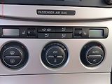 Volkswagen Passat (2009) 2.0 TDi, Sport, navi, Webasto - náhled 13