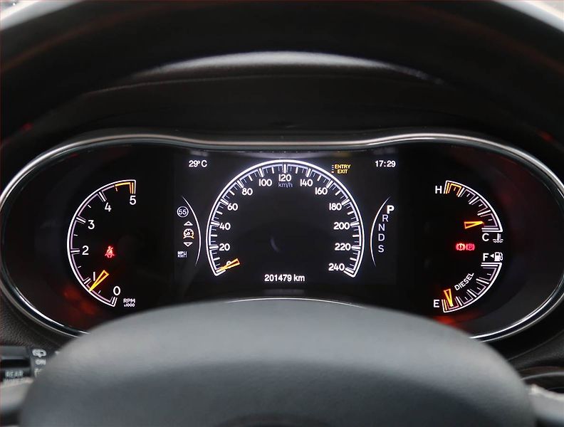 Jeep Grand Cherokee (2015) Overland 3.0 CRD, 4X4 - fotka 11 z 29
